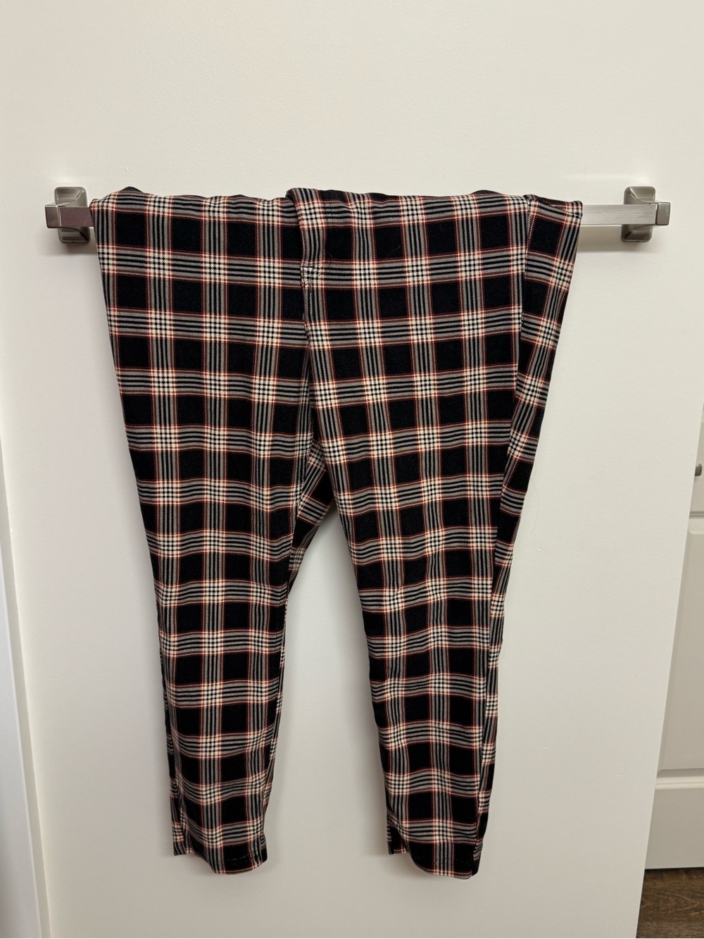 Black Plaid Stretch Leggings